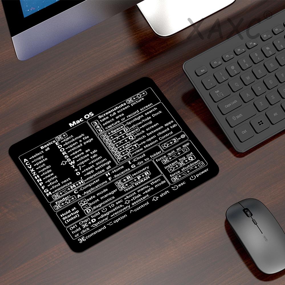 Desk Setup Mac - WindowsとMac OSのショートカットキー対応、小型スクエア型、ゴム製滑り止めベース、縫い目のあるエッジのマウスパッド（オフィスコンピュータ、ノートパソコン用）