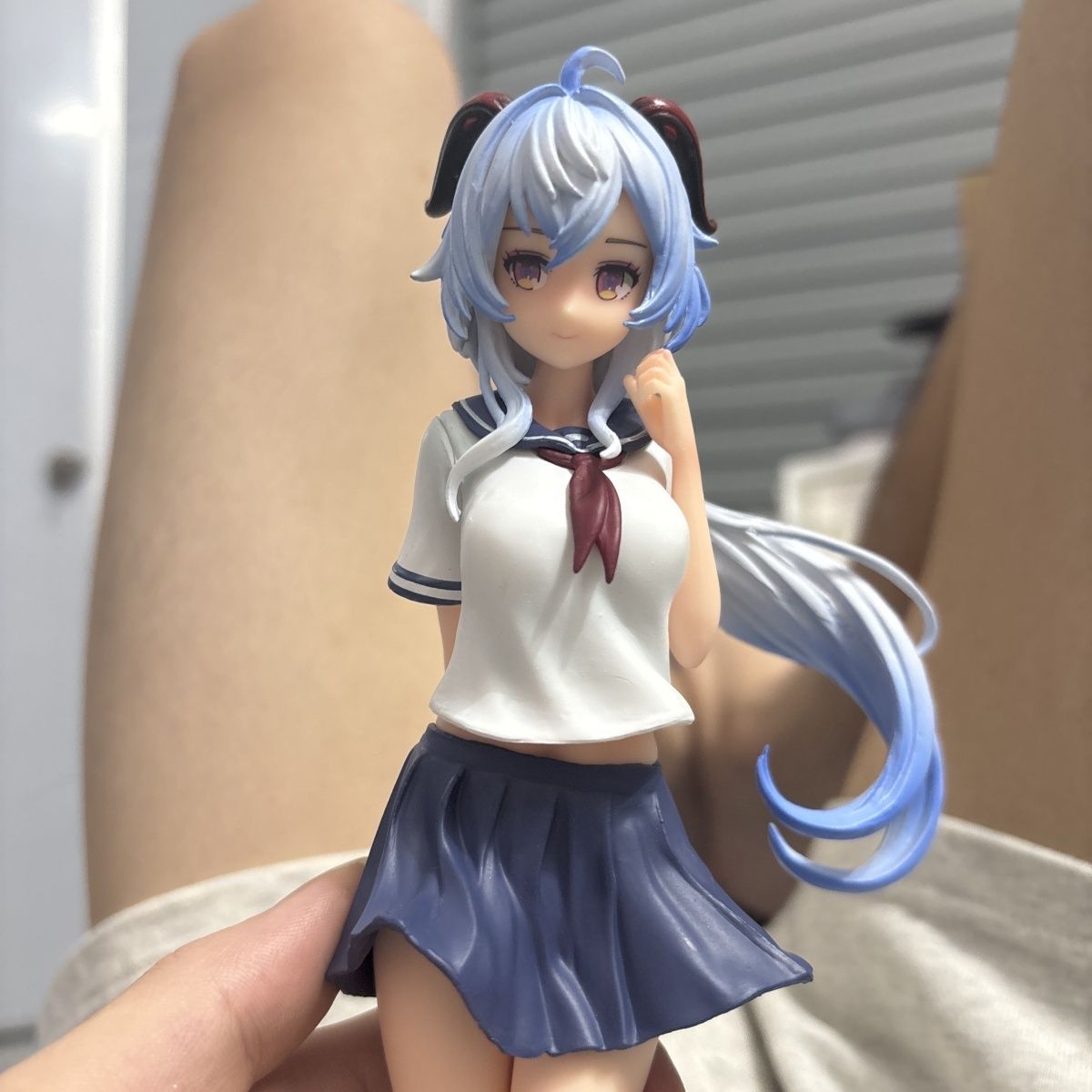 25CMJK告白ガニュ 美しいアニメ周辺フィギュア装飾シーン - Desk Setup With Tv のレビューと価格