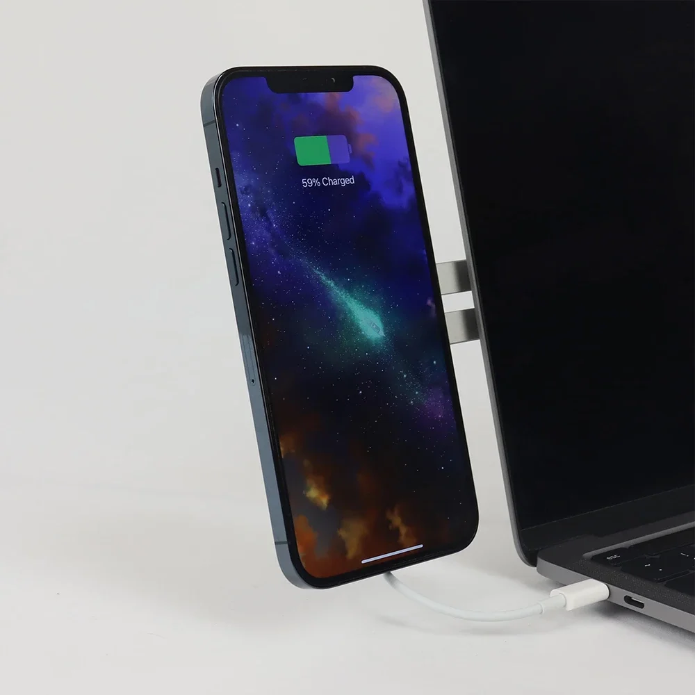 Magsafe対応ノートパソコンマウント 磁気式携帯電話ワイ - Desk Setup Mac のレビューと価格