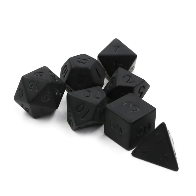 7 ピース/ロットマットブラックサイコロセット D4 D6  - Desk Setup Black のレビューと価格